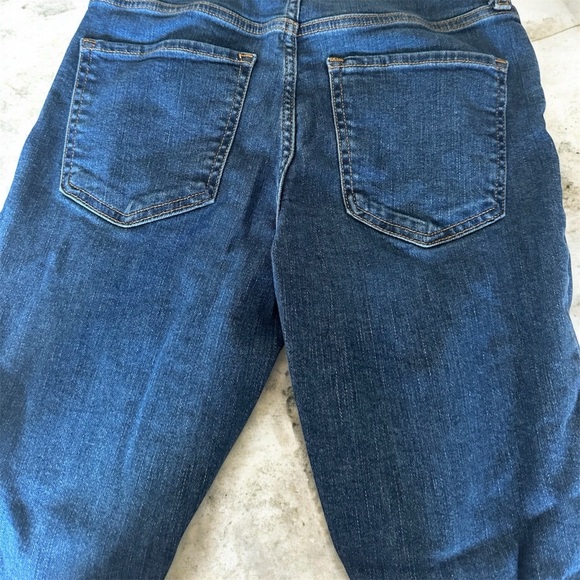 Banana Republic Women's Straight Leg Blue Jeans - Picture 3 of 6